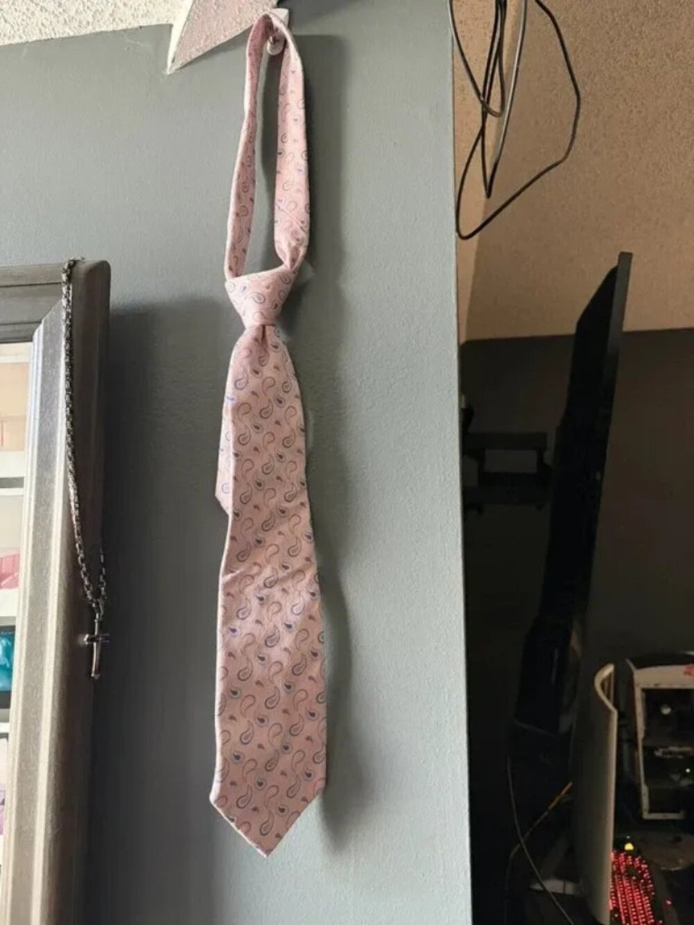 Turnbull & Asser London Pink Blue Paisley 100% Silk Tie